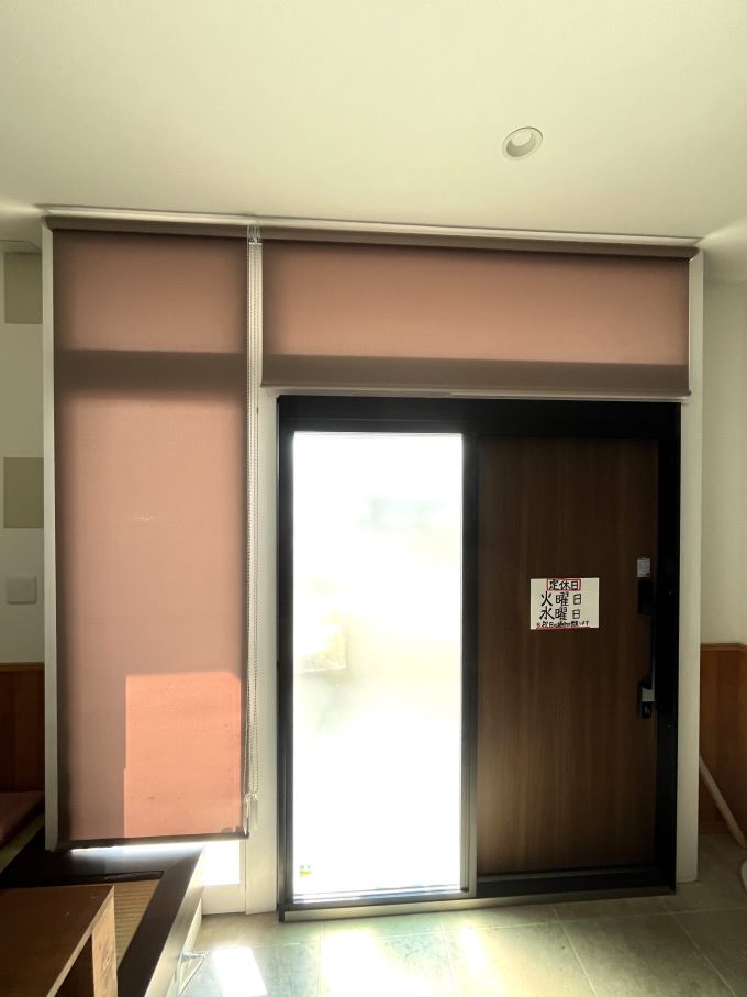 大衆焼肉みづき様　お店のロールスクリーン